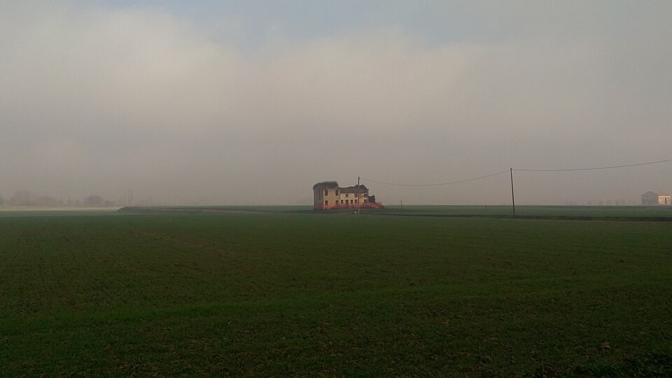 Casa rurale tra campi e nebbia a Grignano Polesine, Rovigo